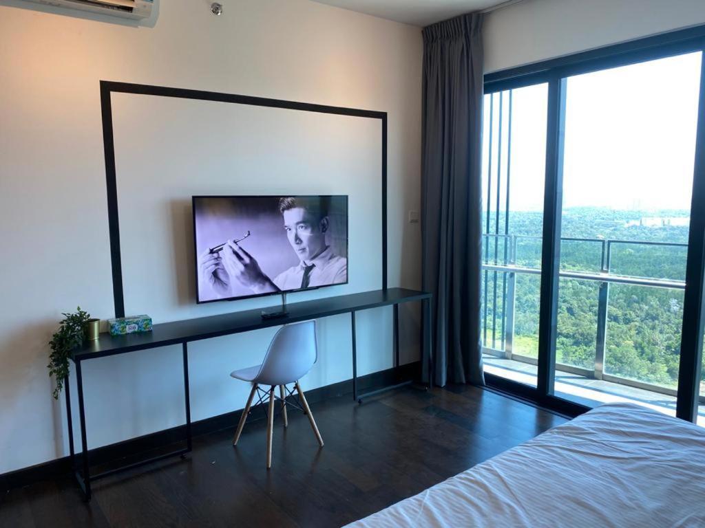 Almas Suite Nusajaya  Exterior photo